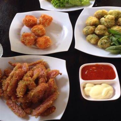 Thu Nguyệt – Ốc & Nem Chua