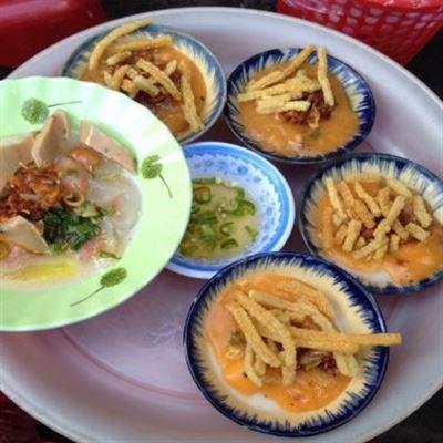 Bà Hoa Huế – Bánh Bèo & Bánh Khoai