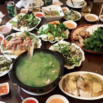 Ngọc Châu – Lẩu & Hải Sản Đủ Món
