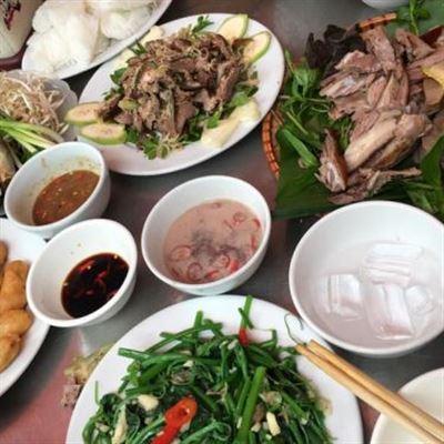 Phương Đông – Cơm Phở & Các Món Nhậu