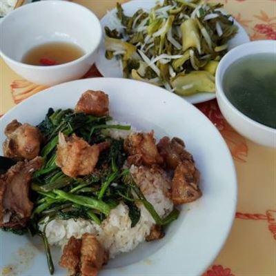 Cơm 888 – Cơm Bình Dân