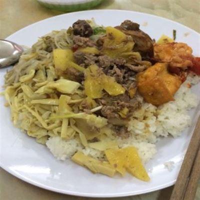 Quang Vinh – Cafe & Cơm Bình Dân