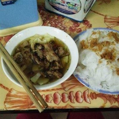 Vân Yến – Bánh Cuốn & Bún Sườn
