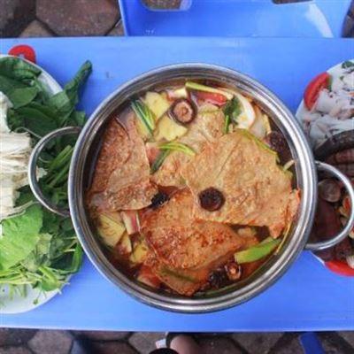 Boong Quán – Cơm Bình Dân & Lẩu Hải Sản