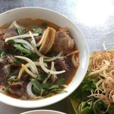 Phượng 77 – Bún Bò Huế & Hủ Tiếu Nam Vang