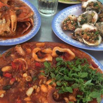 Vườn Dừa – Cơm Bình Dân & Hải Sản Tươi Sống