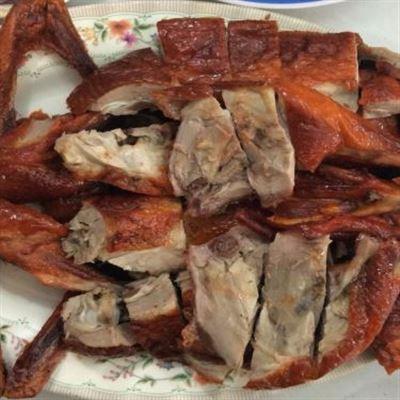 Tiến Vinh – Cơm, Lẩu & Vịt Quay