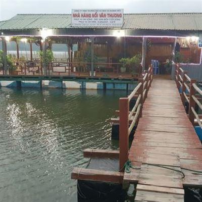 Nhà Nổi Vân Thương – Hải Sản Tươi Sống