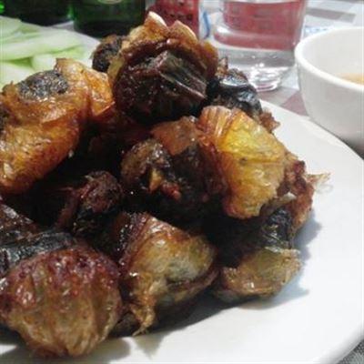Sam Bà Tỵ
