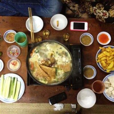 Cô Sánh – Lẩu Lòng