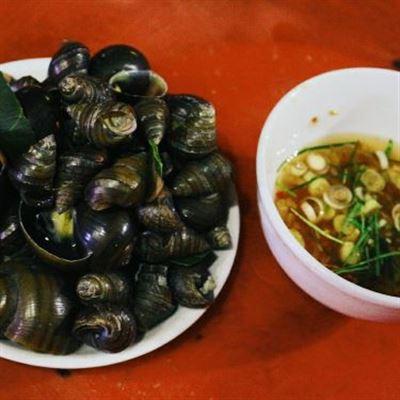 Loan – Ốc & Quẩy Nóng