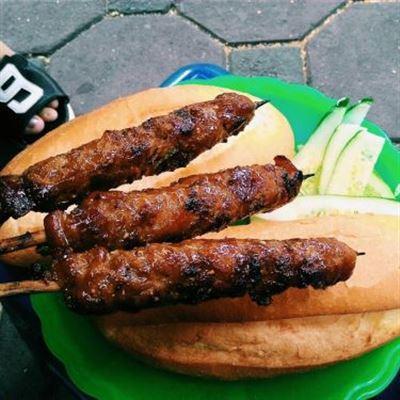 Bánh Mì Thịt Nướng – Nguyễn Du