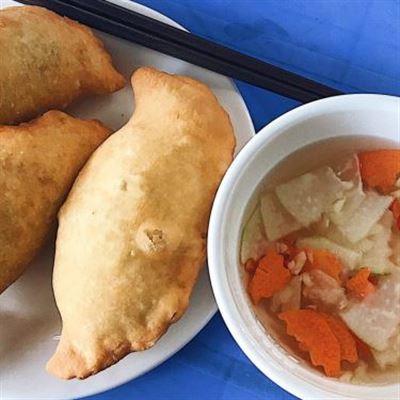 Cô Yến – Bánh Batiso, Tiết Hầm & Gà Hầm