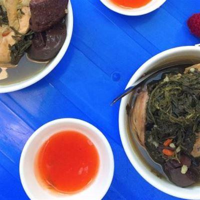 Cô Yến – Gà Hầm