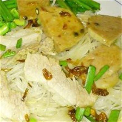 Hủ Tiếu Gõ – Lê Khôi