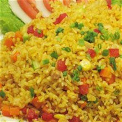 Cơm Chiên Bà Năm – Chân Cầu Chánh Hưng