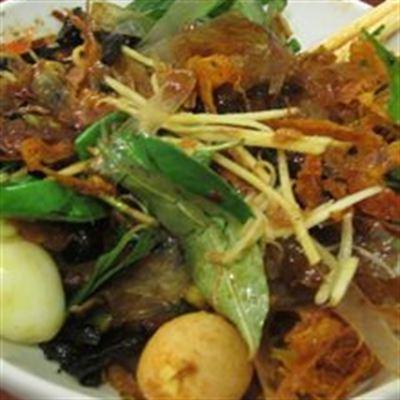 Bánh Tráng Trộn Cô Loan – Lê Văn Sỹ