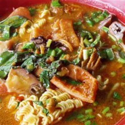 Khu Ẩm Thực Chợ Phạm Văn Hai