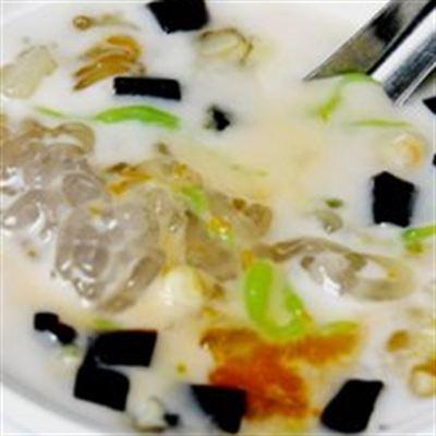 Chè Thập Cẩm – Thạch Thị Thanh