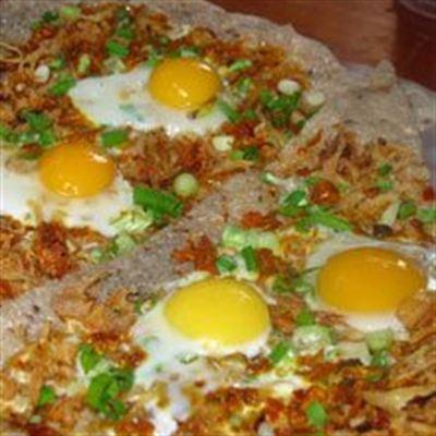 Dì Nguyệt – Bánh Tráng Nướng
