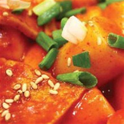 Tokbokki – Bánh Gạo Cay Hàn Quốc
