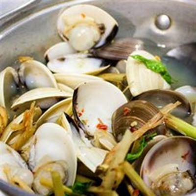Ăn Vặt Ba Tròn – Phan Xích Long