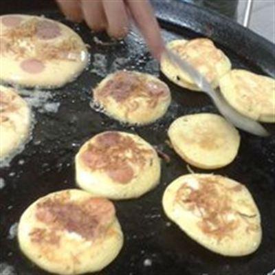 Bánh Rán Xúc Xích Phô Mai