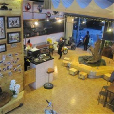 Street Talks Cafe