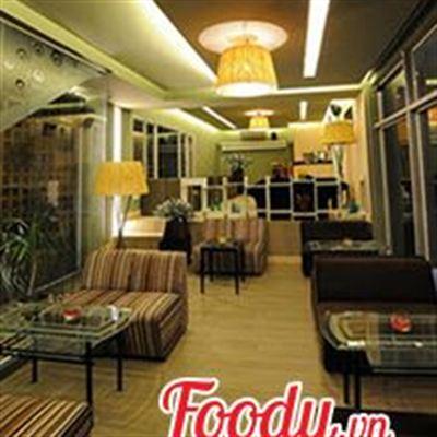 LightBox Cafe & Studio