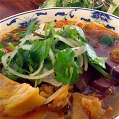 Bún Bò Hương Giang – Nguyễn Văn Quá