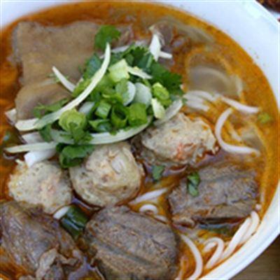 Bún Bò – Nguyễn Thị Nhỏ