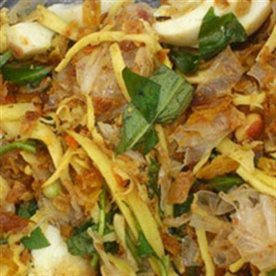 Bánh Tráng Trộn – Cổng Trường Đại Học Bách Khoa