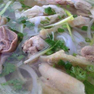 2 Chị Em – Phở Hủ Tiếu Banh Canh