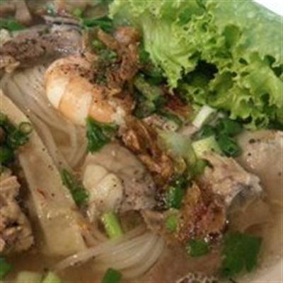 Hủ Tiếu Vỉa Hè – Lãnh Bình Thăng