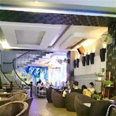 NewMoon Cafe
