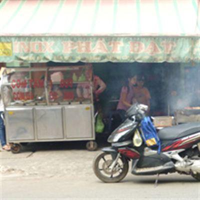 Quán 100 – Lạc Long Quân