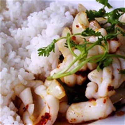 Cơm & Hủ Tiếu Bình Dân
