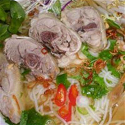 Bún Vịt Cây Mận