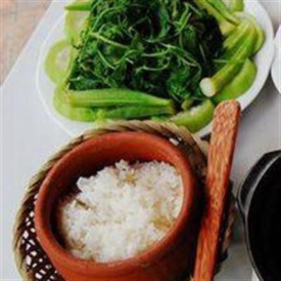 Cơm Niêu Đồng Tre – Thống Nhất