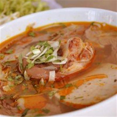 Thanh Vân – Quán Bún Bò Huế