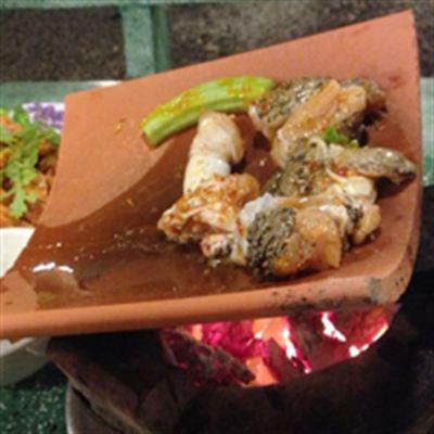 Quán Nướng Ngói – Tạ Quang Bửu