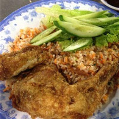 Cơm Gà Xối Mỡ Vi Anh