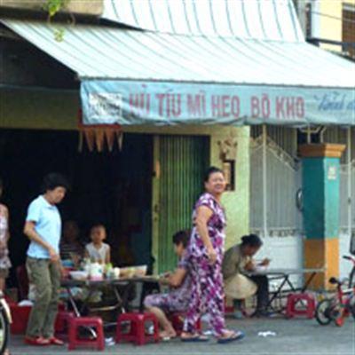 Hủ Tíu Mì Heo – Bò Kho