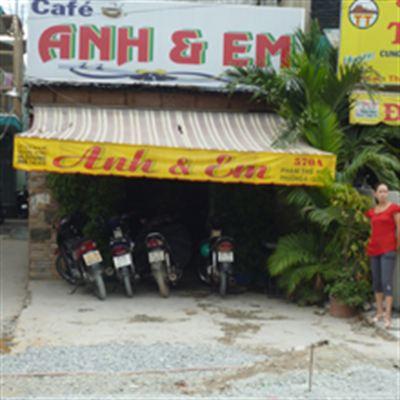 Anh & Em Cafe – Phạm Thế Hiển