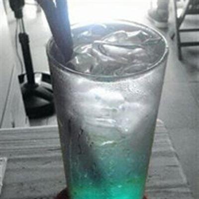 May Coffee – Lê Văn Lương
