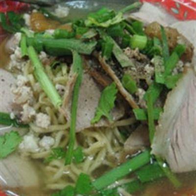 Hủ Tiếu Vỉa Hè – Huỳnh Tấn Phát