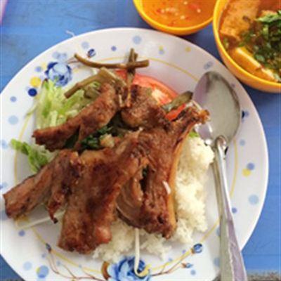 Cơm Tấm Hẻm – Nguyễn Văn Cừ