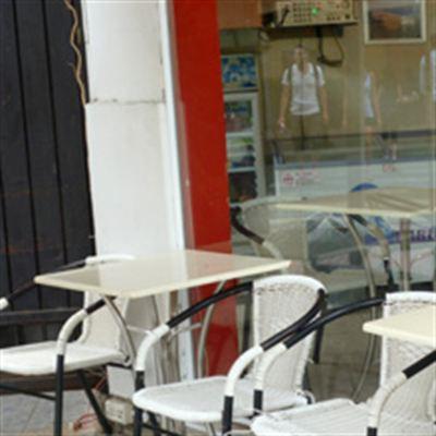 The Box Cafe