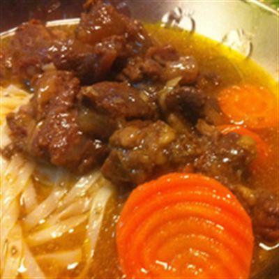 Quán Số 4 Trần Phú – Bò Kho, Mì, Nui Xào Bò