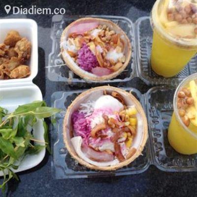 Ăn Vặt Xách Tay – 30 Tháng 4